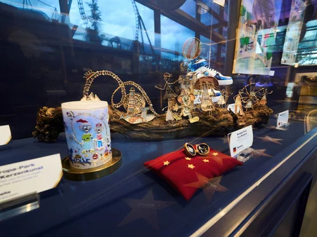 In its anniversary year 2025, Europa-Park presented the ‘Art Boulevard’ under the motto ‘Show us your most beautiful moments from 50 years of Europa-Park’ In its anniversary year 2025, Europa-Park presented the ‘Art Boulevard’ under the motto ‘Show us your most beautiful moments from 50 years of Europa-Park’.