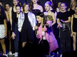 TALENT ACADEMY Europa-Park Katja Mack cheers on her young talents.