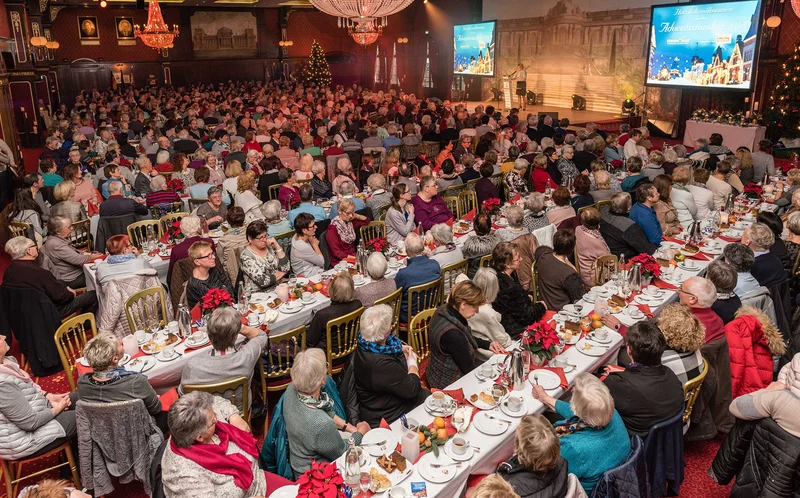 Well-attended charity event for Einfach Helfen e. V.