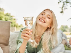 Ready for adventure with ALZA Le Rosé ALZA Le Rosé is perfect for summer.