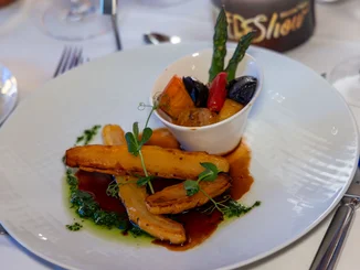 Exquisite gala menu A main course from the four-course menu of the Europa-Park Dinner-Show.