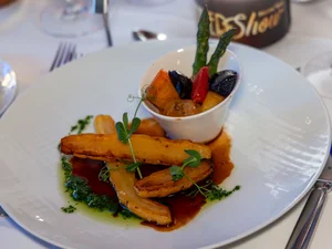 Exquisite gala menu A main course from the four-course menu of the Europa-Park Dinner-Show.