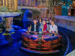 Regional Bishop Heike Springhart together with Jürgen and Mauritia Mack at the Pirates in Batavia attraction at Europa-Park.