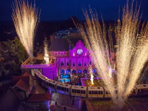 Die Attraktion Voletarium im Europa-Park bei der Eröffnung.