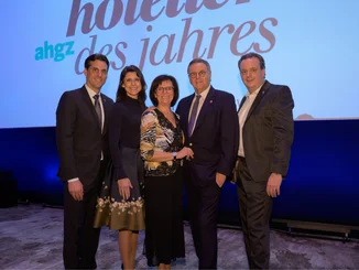 Hotelier of the Year The Mack family together at the presentation ceremony for the ‘Hotelier of the Year’ award.