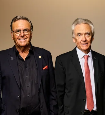 Portrait des deux propriétaires d'Europa-Park, Roland et Jürgen Mack. Roland et Jürgen Mack, septième génération de la famille Mack.
