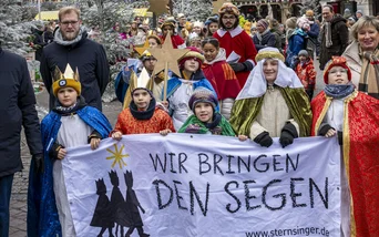 Sternsinger bringen Segen in den Europa-Park