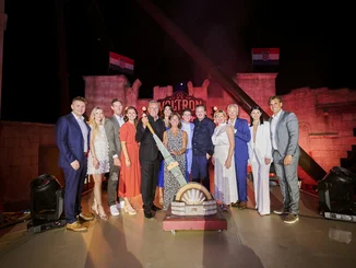 Croatian Summer Festival Frederik, Alexia, Nicolas, Ann-Kathrin, Roland, Miriam, Marianne, Michael, Mauritia, Jürgen, Katja and Thomas Mack at night in the Croatian themed area.