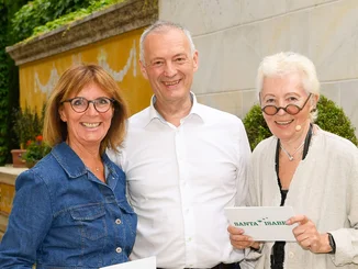 Marianne Mack and Jean Pierre Bringhen Marianne Mack (right) and Barbara Dickmann (left) with speaker Jean Pierre Bringhen at the voluntary lecture series ‘New Perspectives’ at the Europa-Park Resort.